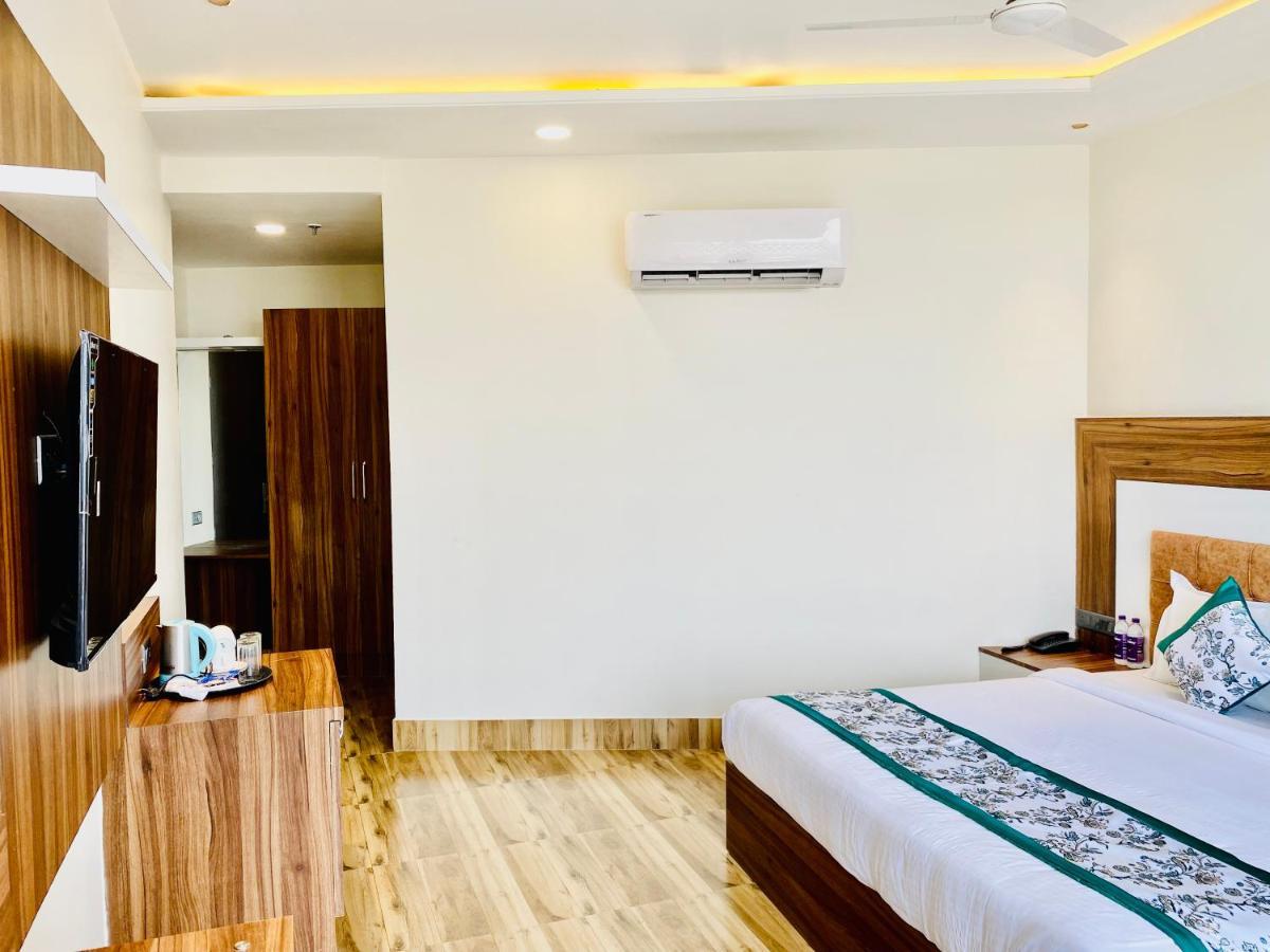 Hotel White House By An Hotels - Walking Distance From Golden Temple Amritsar Exterior foto