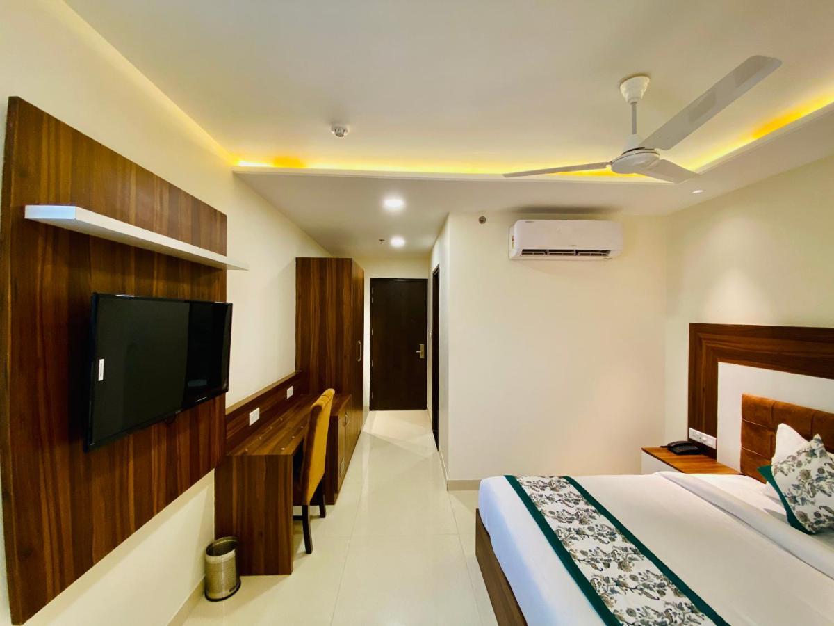 Hotel White House By An Hotels - Walking Distance From Golden Temple Amritsar Exterior foto
