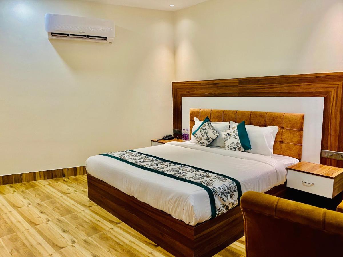 Hotel White House By An Hotels - Walking Distance From Golden Temple Amritsar Exterior foto